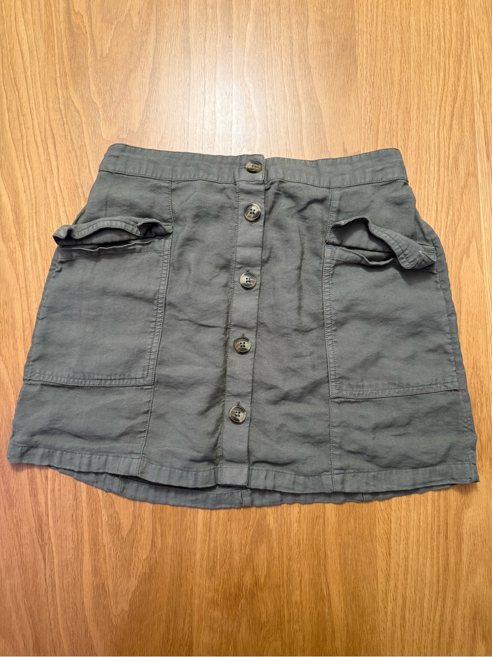 American Eagle Outfitters Button-Front Mini Skirt in Olive Green